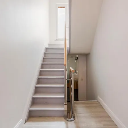 Luxurious, Updated, Warm & Stunning Terraces 펜션 *