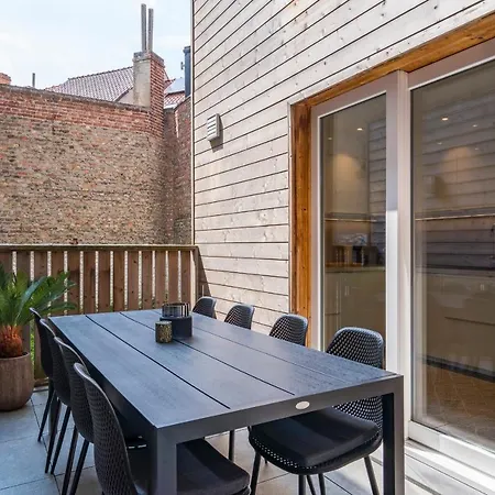 Luxurious, Updated, Warm & Stunning Terraces Holiday home *