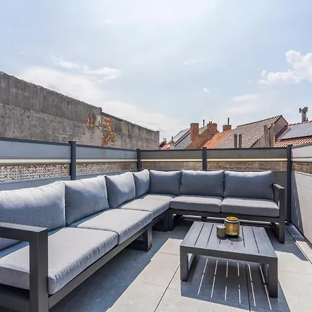 Luxurious, Updated, Warm & Stunning Terraces Holiday home